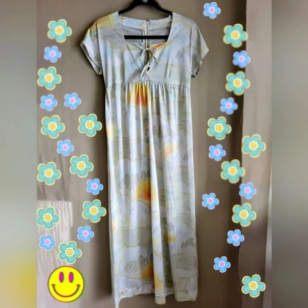 1970s Vintage Slip Dress – Timeless Elegance
